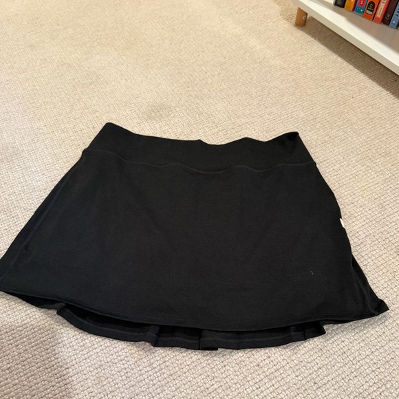 Vuori Black Mini Skirt - Picture 1 of 7